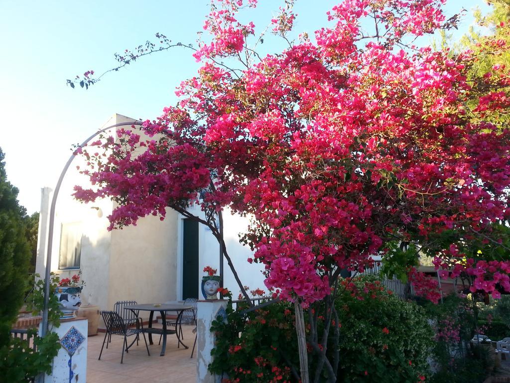 B&B La Casa Dell'Artista Assoro Exterior photo